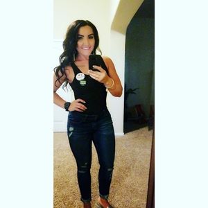 Meet your Posher, Emily